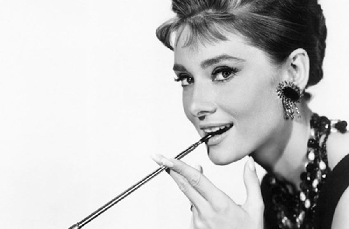 Audrey Hepburn afbeeldingen als kunstdrukken of op canvas