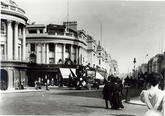 Regent Street, London, c.1900 van English Photographer