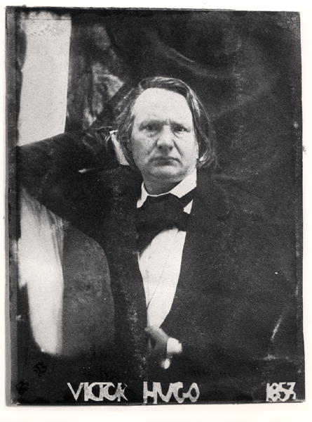 Victor Hugo (1802-85) (b/w photo)  van French Photographer