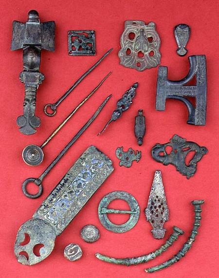 Collection of Anglo-Saxon, Viking and Celtic antiquities including Anglo-Saxon cruciform brooches an van Anoniem