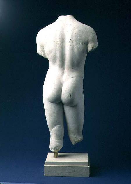 Roman male torso of a youthful figure van Anoniem