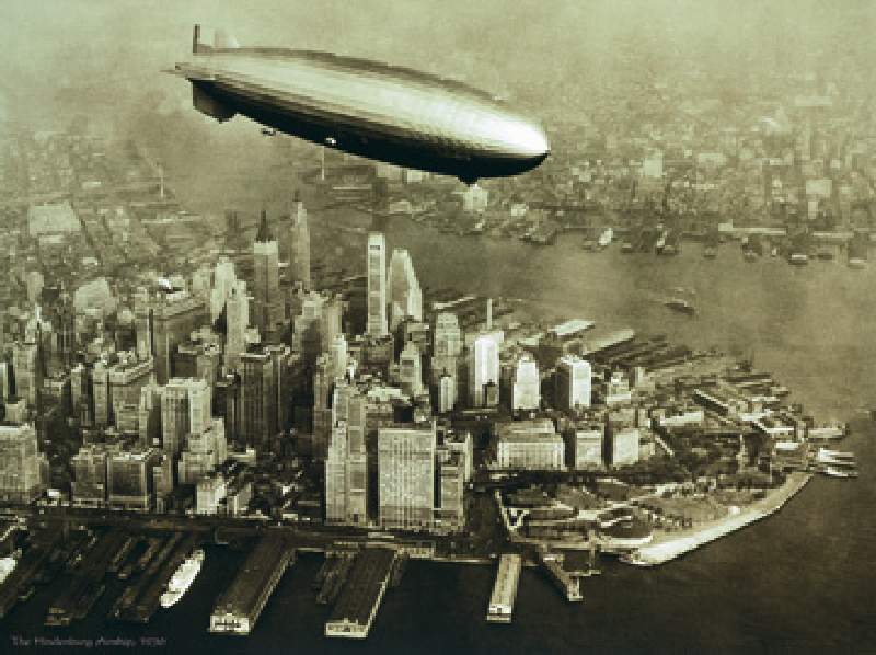 Afbeelding Anoniem  - The Hindenburg Airship, 1936