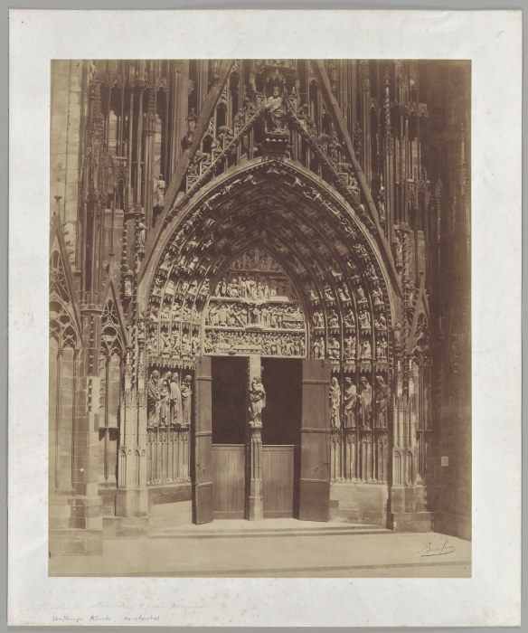 Strasbourg: The main portal of the cathedral van Bisson Frères