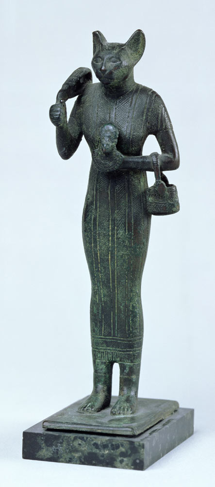 Statuette of the goddess Bastet, Third Intermediate Period van Egyptian