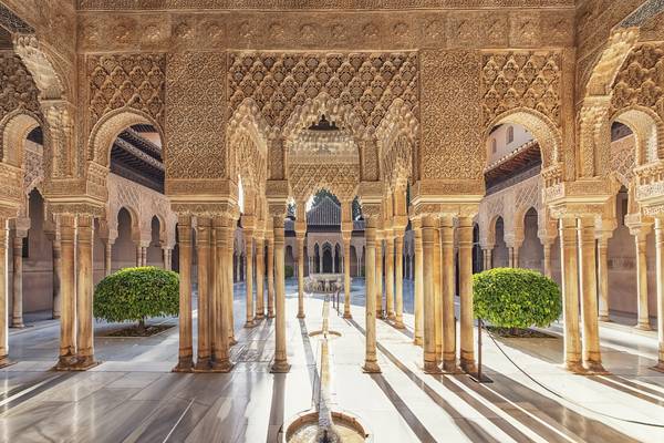 The Alhambra van emmanuel charlat