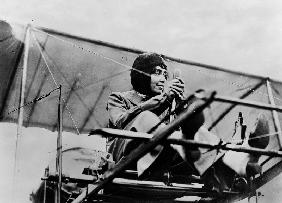 Helene Dutrieu in her plane