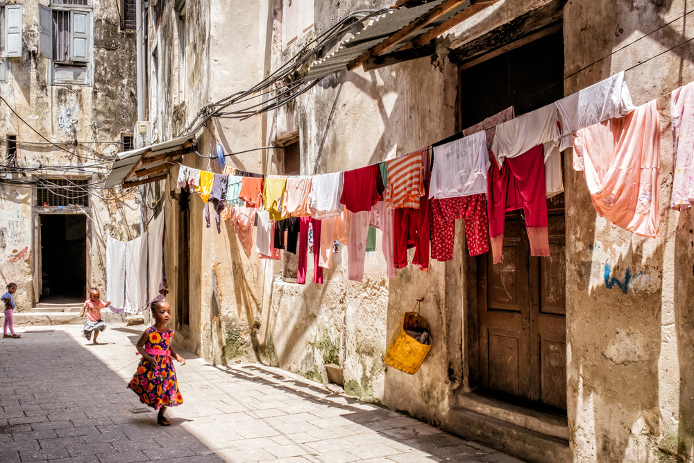 Washing lines van Gloria Salgado Gispert