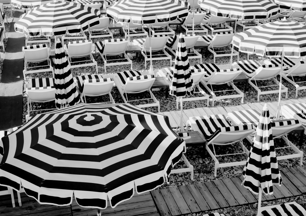 Black and White Beach Umbrellas II van Grace Digital Art Co