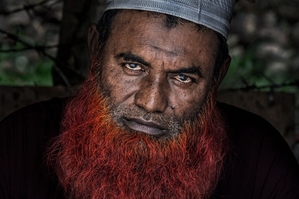 Red beard man from Papua New Guinea van Joxe Inazio Kuesta Garmendia