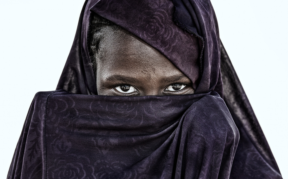 Wodaabe girl - Niger van Joxe Inazio Kuesta Garmendia