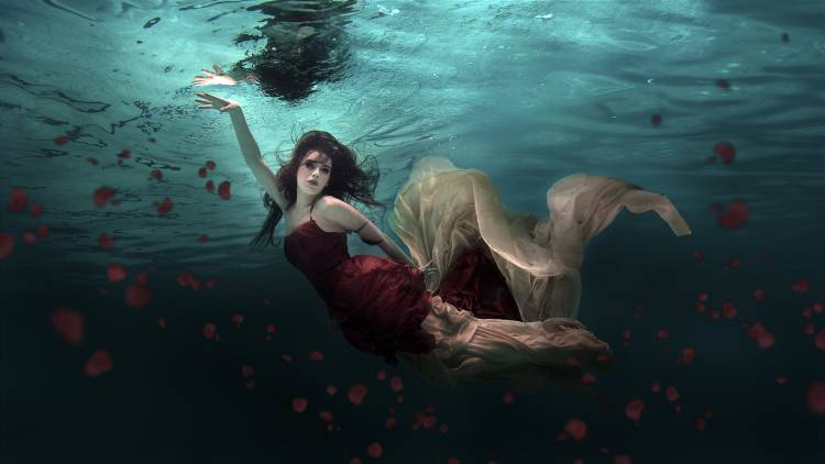 Ocean of Roses van Martha Suherman