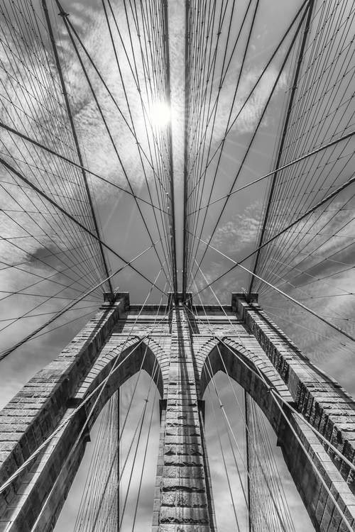 NEW YORK CITY Brooklyn Bridge in detail | Monochroom van Melanie Viola