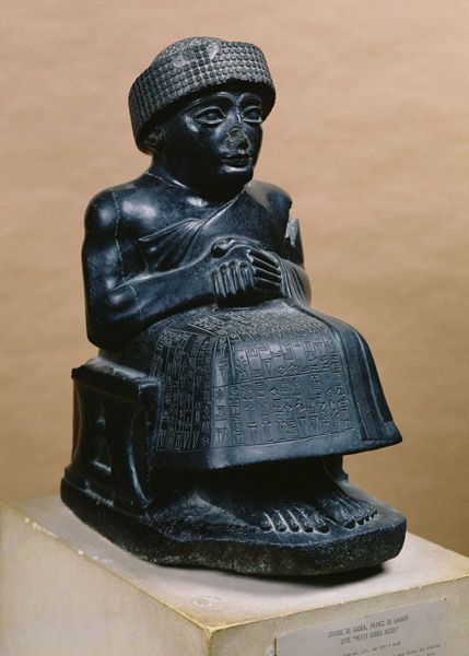 Gudea, Prince of Lagash, statue dedicated to Ningizzada, Neo-Sumerian, from Telloh, ancient Girsu van Mesopotamian