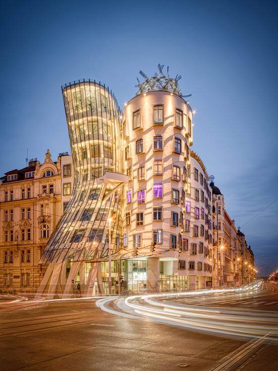 Tanzendes Haus in Prag van Michael Valjak