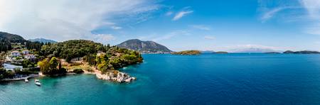 Eine Bucht bei Nydri im Süden der Ionischen Insel Lefkada, Griechenland