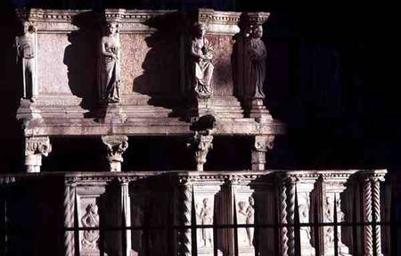 Detail from the Fontana Maggiore van Nicola Pisano