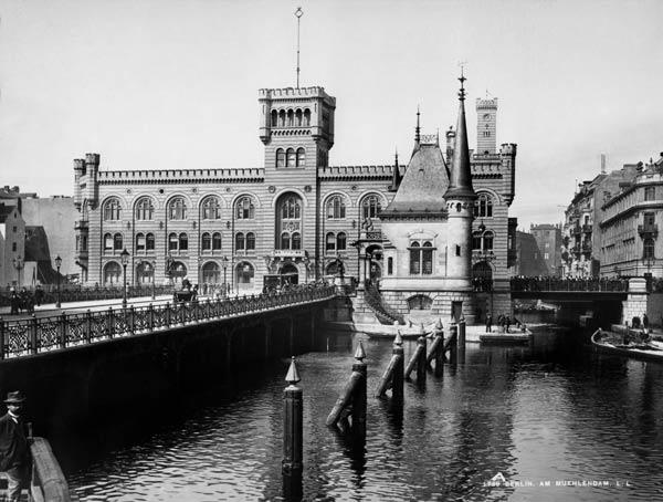 Berlin,Mühlendamm,Mühlendammgebäude/Foto