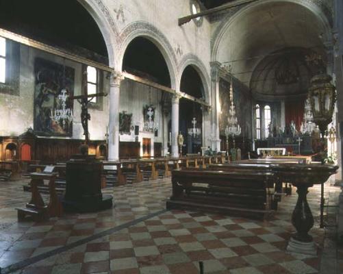 Interior view of the choir and presbytery (photo) van 