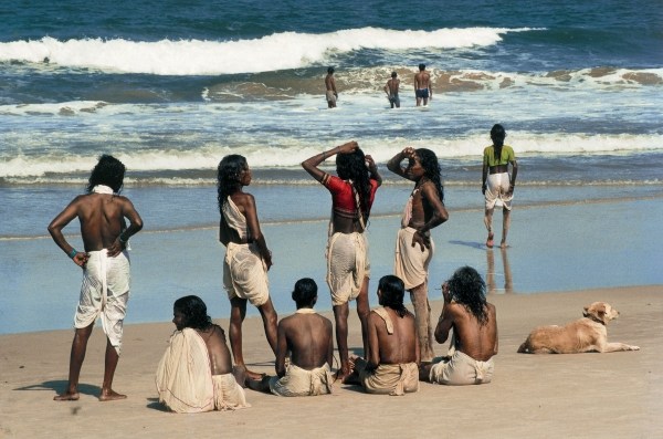 People from hinterland bathing during summer at beach, Bhaga (photo)  van 
