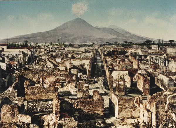 Italy, Pompeii, view across excavations van 