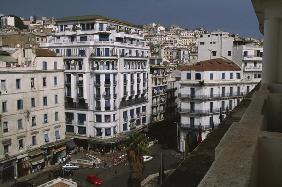 View of a street (photo) 