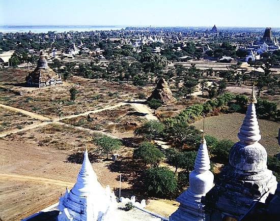 View of Temples in Bagan, Burma van 