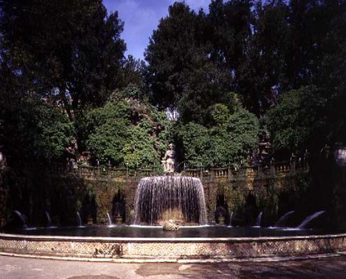 View of the 'Fontana Ovale' (Oval Fountain) designed by Pirro Ligorio (c.1500-83) for Cardinal Ippol van 