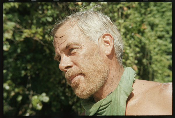 Lee Marvin on set for Hell in the Pacific van Orlando Suero