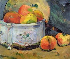 Still-life with peaches