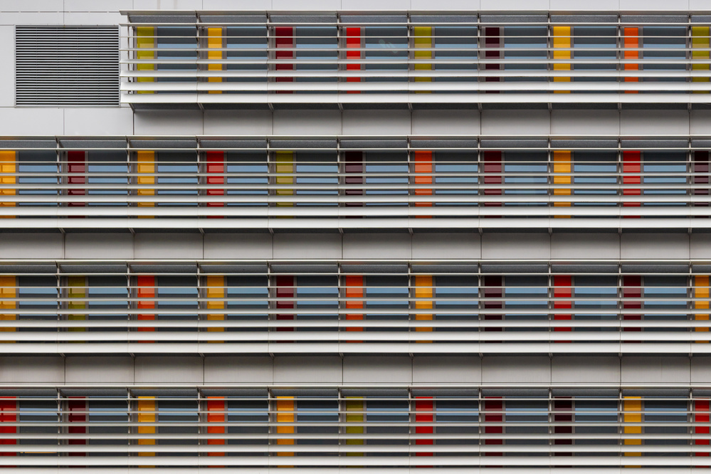 Screens aand colours van Theo Luycx