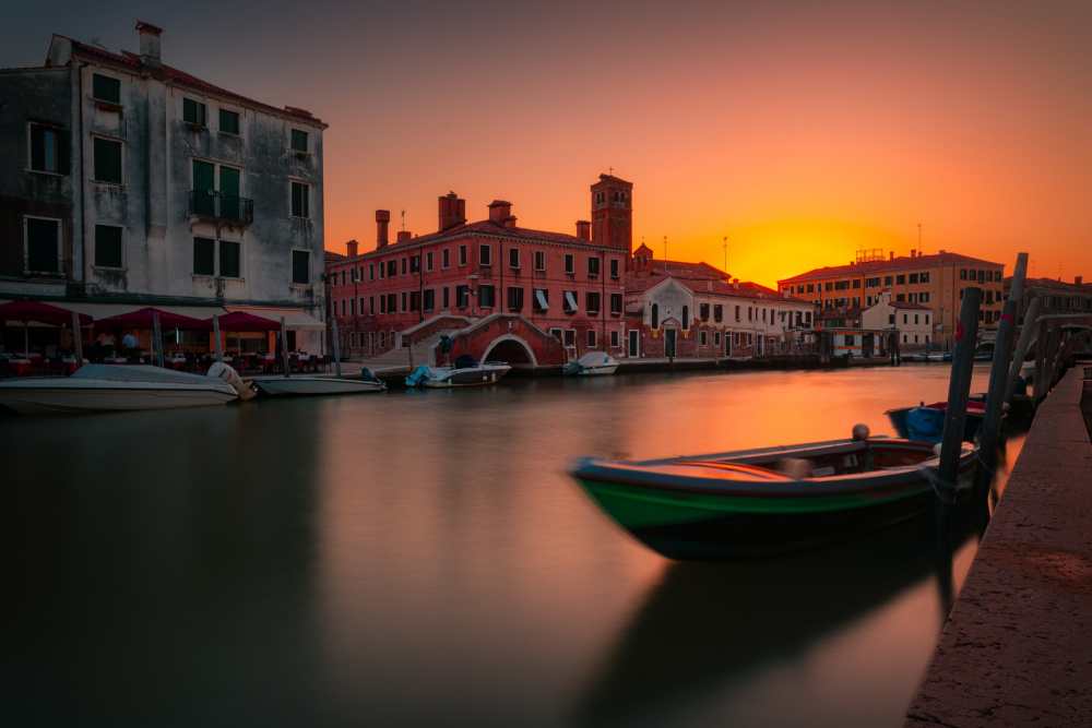 Sunset in Venice van Tommaso Pessotto