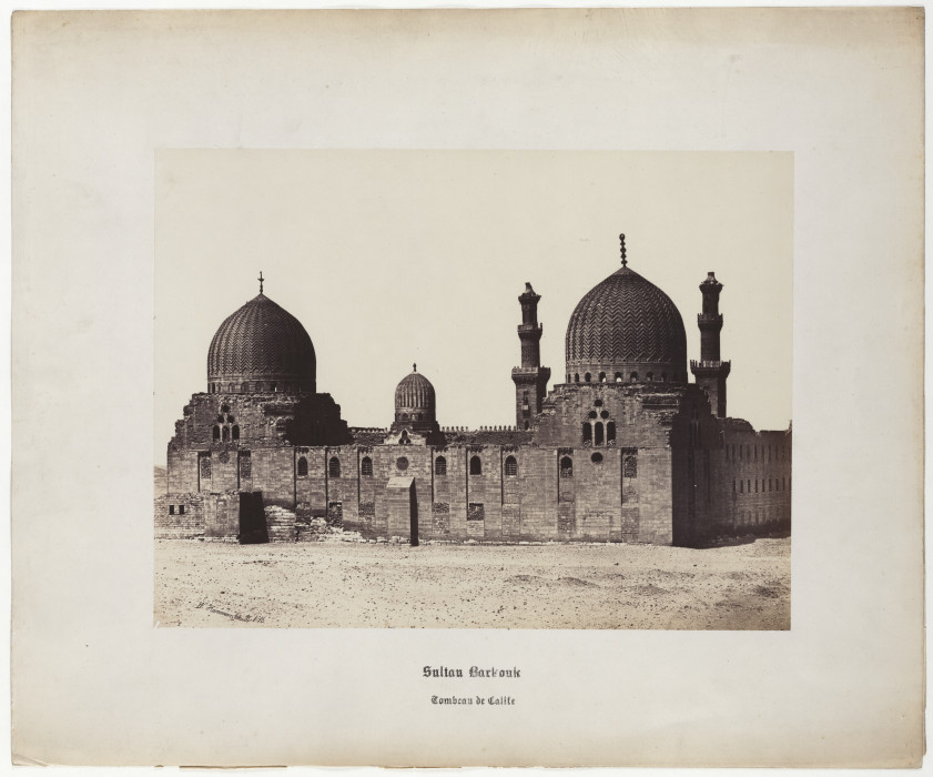 Cairo: Sultan Barkouk, Tomb of the Caliph, No. 16 van Wilhelm Hammerschmidt
