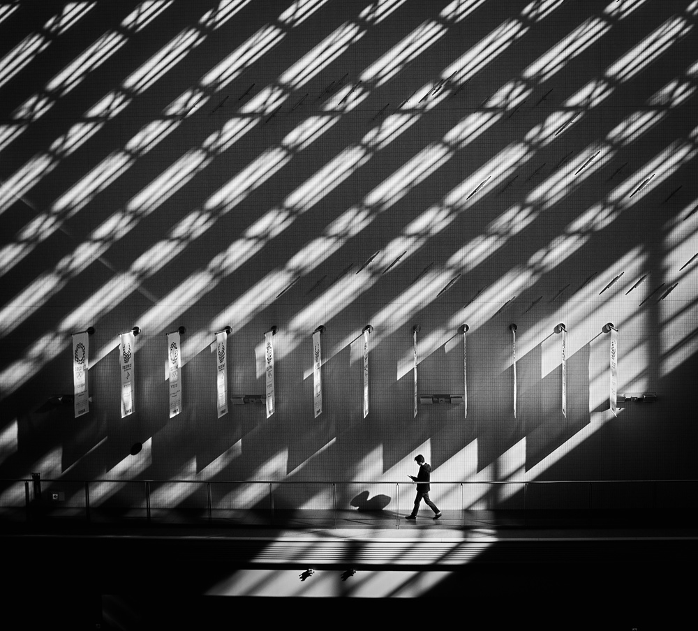 Shadow patterns van Yasuhiro Takachi