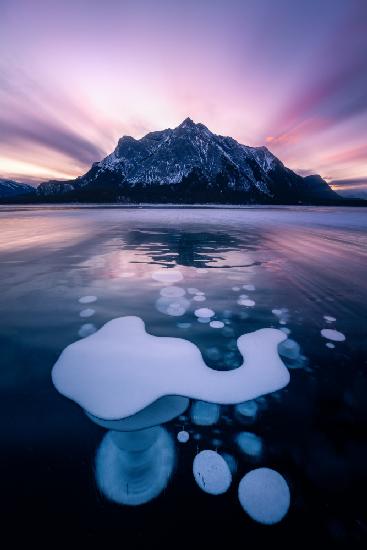 Morning of Frozen Lake